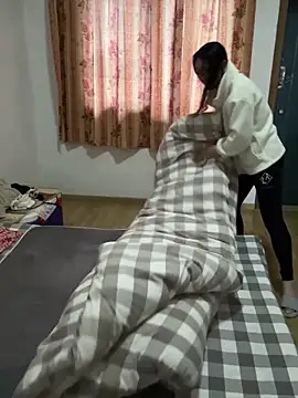 Snapshot of xiiuuff18 chatting on November 2025 11:25:02 PM xiiuuff18 online show from November 2025 11:25:02 PM