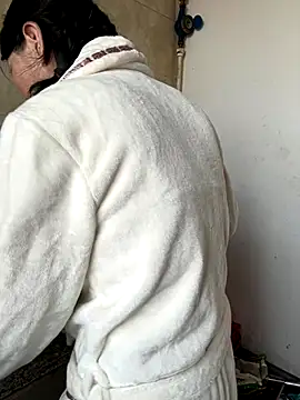 Snapshot of xiiuuff18 chatting on November 2025 11:49:02 PM xiiuuff18 online show from November 2025 11:49:02 PM