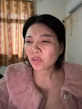 xiiuuff18 online show from March 2026 12:05:01 AM