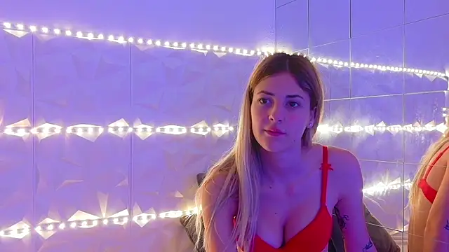 Aishha  online show from September 2025 05:29:01 AM