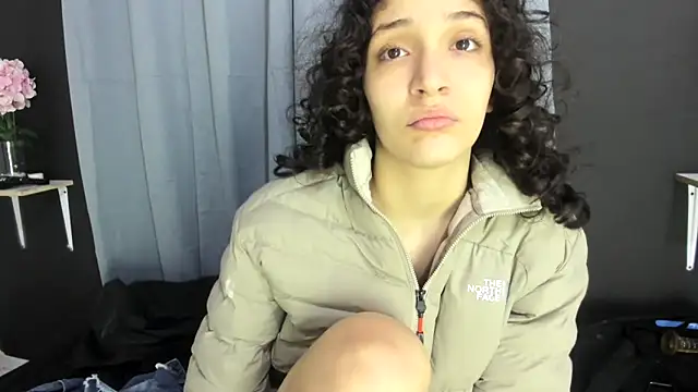 TeensNews18 online show from November 2025 12:37:01 PM