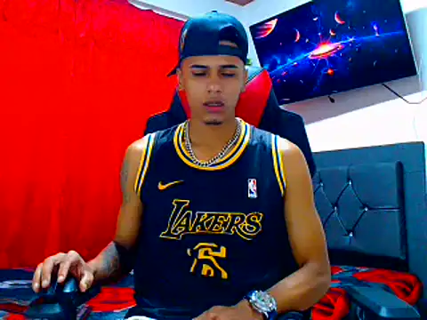 cristian tayron1 online show from July 2026 02:26:02 PM