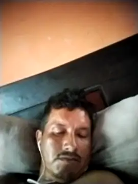 colombiano198720 online show from September 2025 09:29:02 PM