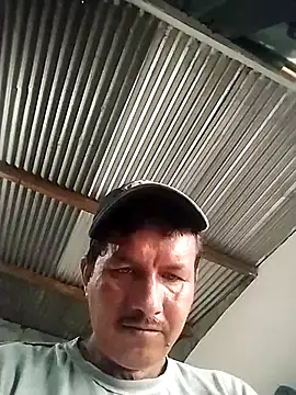 colombiano198720 online show from October 2025 12:50:01 PM