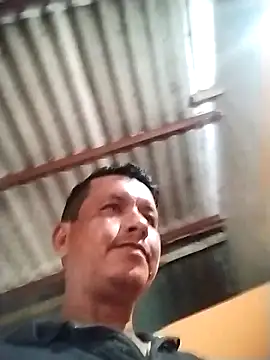 colombiano198720 online show from November 2025 12:00:02 PM