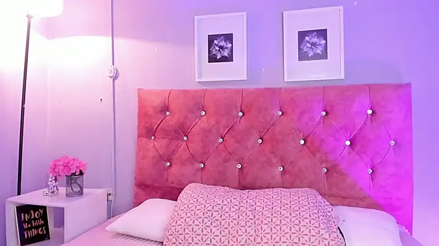 GabiHills online show from February 2026 02:01:02 AM