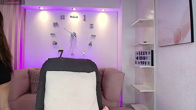 1SloppyFox4 online show from September 2025 05:09:02 AM