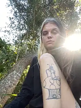 ittybittymeryssa online show from November 2025 07:05:02 PM