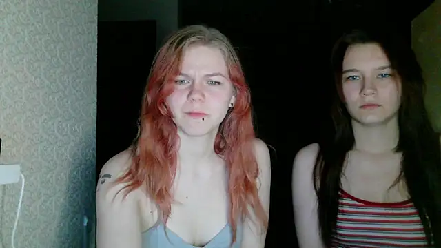 Snapshot of Poppy_sun chatting on October 2025 08:20:02 PM Poppy sun online show from October 2025 08:20:02 PM