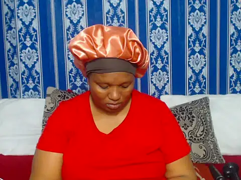 JUICEYLIPS333 online show from November 2025 06:13:01 AM