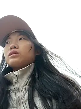 Snapshot of Ananine chatting on December 2025 12:52:02 AM Ananine online show from December 2025 12:52:02 AM