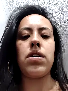 Snapshot of Queen_Ashly chatting on May 2026 10:22:02 PM Queen Ashly online show from May 2026 10:22:02 PM