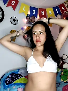 Snapshot of Queen_Ashly chatting on June 2026 01:37:01 AM Queen Ashly online show from June 2026 01:37:01 AM