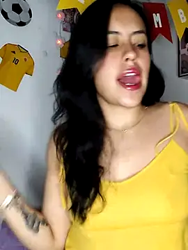 Snapshot of Queen_Ashly chatting on June 2026 12:13:02 AM Queen Ashly online show from June 2026 12:13:02 AM