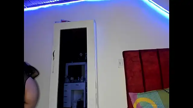 ScarletWitch X online show from September 2025 04:03:01 AM