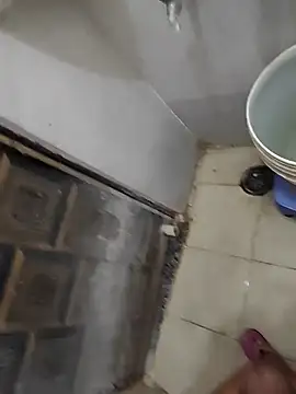 Snapshot of vers_negi9 chatting on October 2025 08:31:02 PM vers negi9 online show from October 2025 08:31:02 PM