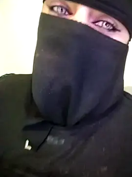 lilyan12 online show from April 2026 10:40:02 PM