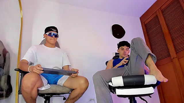 sotooliver3 online show from September 2025 07:49:01 PM