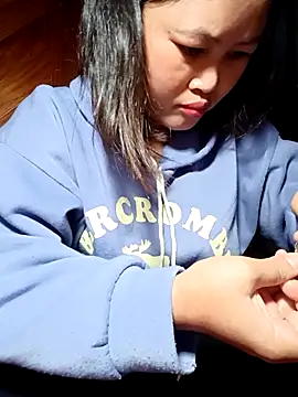 maycuc123 online show from January 2026 01:32:01 AM