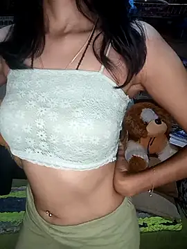 Snapshot of emali_baba chatting on February 2026 01:32:02 PM emali baba online show from February 2026 01:32:02 PM