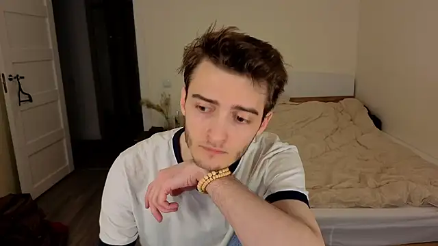 Snapshot of spider____man chatting on May 2026 05:21:02 PM spider man online show from May 2026 05:21:02 PM