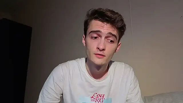 Snapshot of spider____man chatting on June 2026 05:56:02 PM spider man online show from June 2026 05:56:02 PM