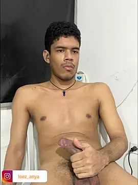 jonhsebastiann online show from July 2026 09:00:01 AM