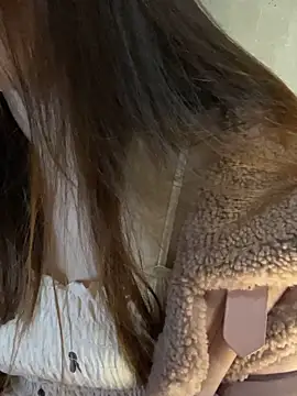 Hinne07 online show from December 2025 07:35:01 AM