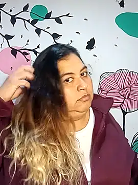 curvy diva  online show from October 2025 11:49:02 AM