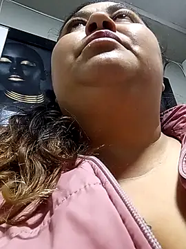 curvy diva  online show from November 2025 08:20:02 AM