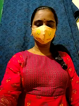 mini-queen online show from October 2025 07:34:02 PM