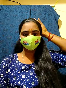 mini-queen online show from November 2025 01:58:02 PM