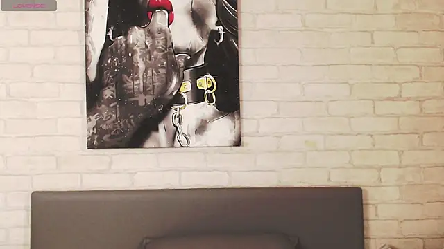 Ericha Stone online show from September 2025 01:49:01 AM