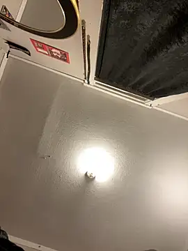 StylishEchium online show from November 2025 05:59:01 PM