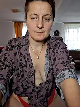 Fluturas2 online show from November 2025 08:05:01 AM