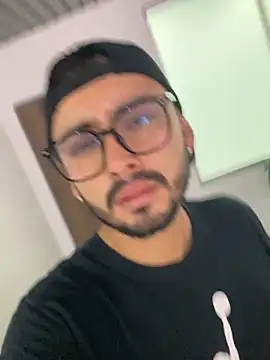 Snapshot of cristopher_wallacee chatting on October 2025 01:34:02 PM cristopher wallacee online show from October 2025 01:34:02 PM