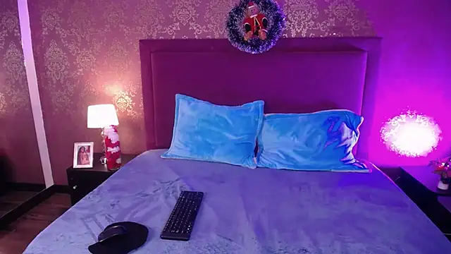 zoey stonee online show from November 2025 08:08:02 PM