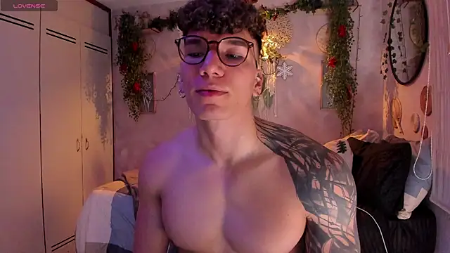 Snapshot of estebandi_do chatting on December 2025 12:41:01 AM estebandi do online show from December 2025 12:41:01 AM