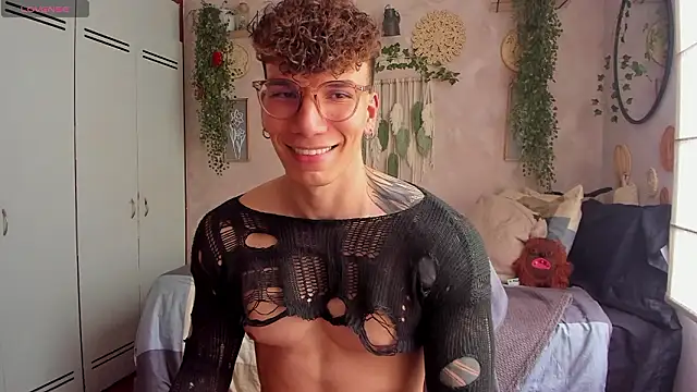 Snapshot of estebandi_do chatting on February 2026 07:08:02 PM estebandi do online show from February 2026 07:08:02 PM