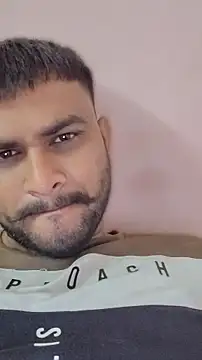 Snapshot of Frvgggghh chatting on February 2026 03:49:02 AM Frvgggghh online show from February 2026 03:49:02 AM