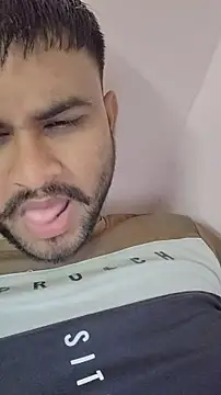 Snapshot of Frvgggghh chatting on March 2026 06:37:01 AM Frvgggghh online show from March 2026 06:37:01 AM