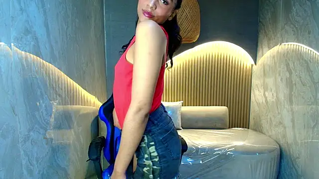 katty berry r online show from November 2025 12:29:02 PM