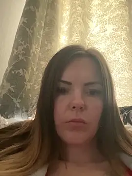 Snapshot of SexyLoLoUK chatting on October 2025 07:07:02 AM SexyLoLoUK online show from October 2025 07:07:02 AM