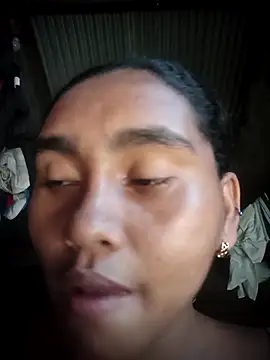 Lucy-Ferr online show from October 2025 07:15:02 PM