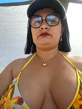 Snapshot of Milagros-hot chatting on October 2025 07:47:01 PM Milagros-hot online show from October 2025 07:47:01 PM