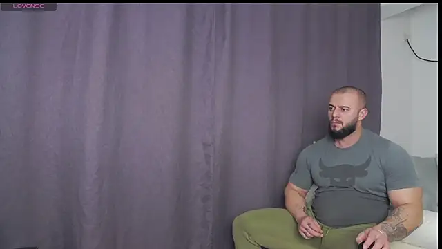 RickyMiami1 online show from December 2025 08:26:01 PM