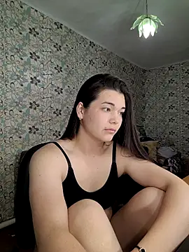 Albi Glow online show from September 2025 05:35:01 PM