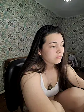 Albi Glow online show from September 2025 06:35:01 PM