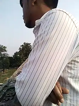 YourTarzan online show from December 2025 10:02:01 AM