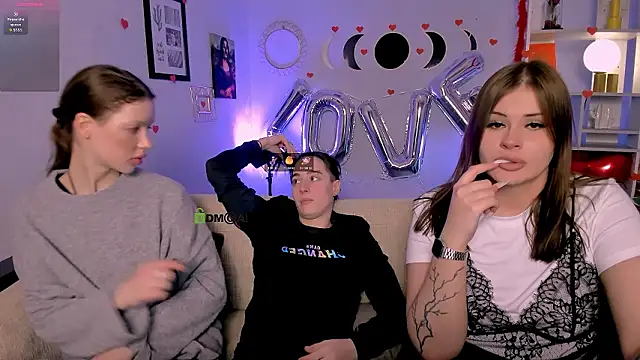 khloebeauty online show from February 2026 08:16:01 PM